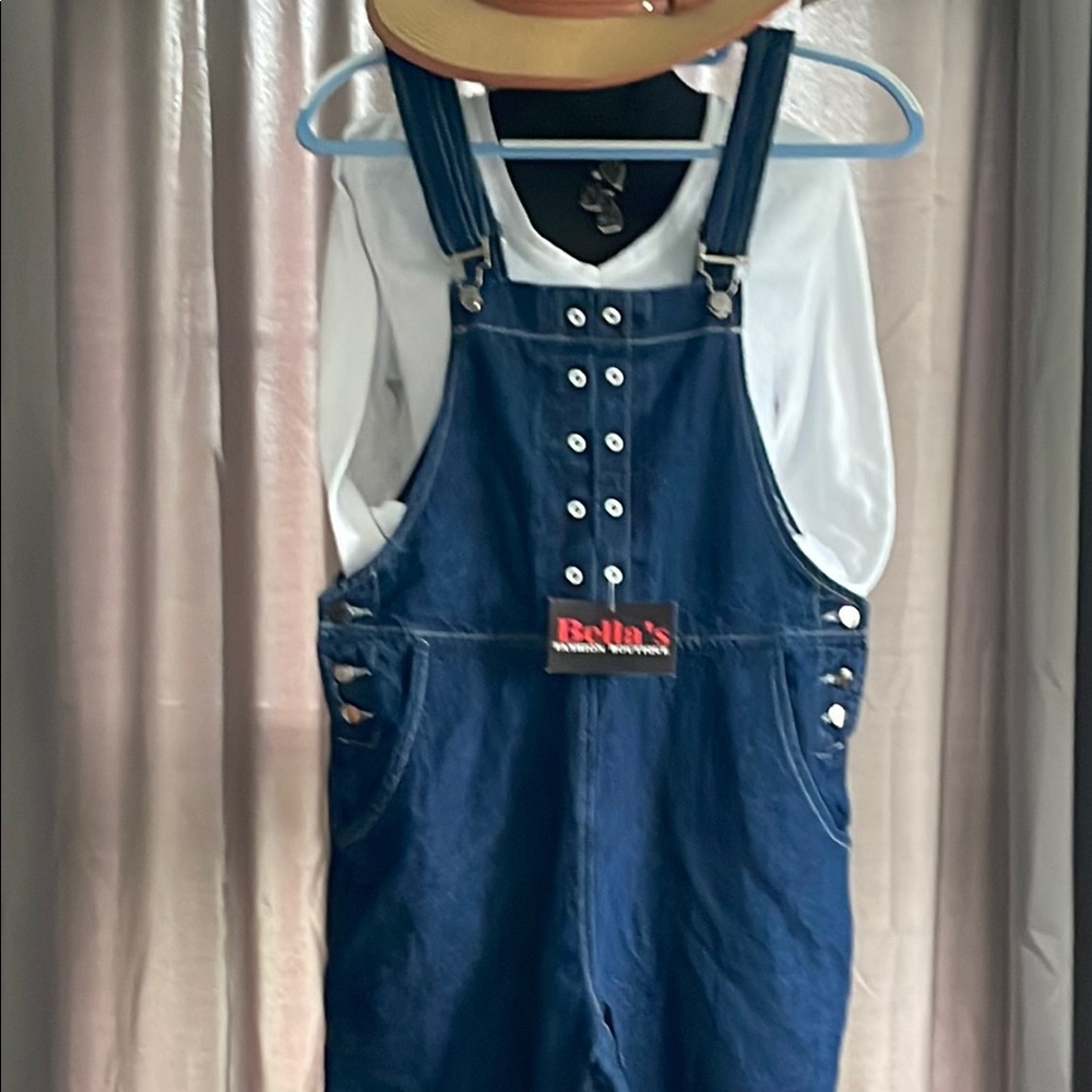Bella Women's dark Denim Overalls, size Large. 💯 Cotton. Adjustable. NWT